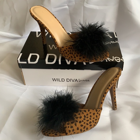 Wild Diva Lounge Cheetah Pump - Picture 8 of 8